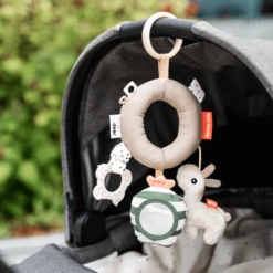 Done By Deer Activity Ring Lalee Sand 9 Done By Deer Activity Ring Lalee Sand -Kinder Speel Verkoop done by deer activity ring lalee sand a373499 4