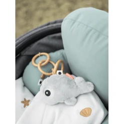 Done By Deer ™ Rammelaar Wally Blue -Kinder Speel Verkoop done by deer rammelaar wally blue a332306 2