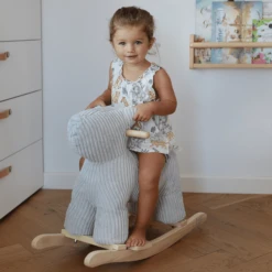 Label Label - Schommelhond - Grijs -Kinder Speel Verkoop label label schommelhond grijs a394320 4