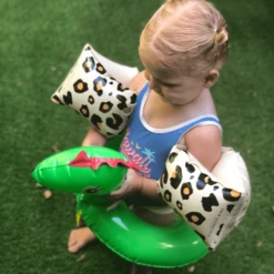 SWIM ESSENTIALS Swim Essential S Opblaasbare Split Ring Dinosaurus 55 Cm 7 SWIM ESSENTIALS Swim Essential S Opblaasbare Split Ring Dinosaurus 55 Cm -Kinder Speel Verkoop swim essential s opblaasbare split ring dinosaurus 55 cm a359640 2