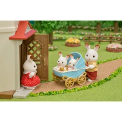 Sylvanian Families ® Chocoladekonijntweeling Aden Met Kinderwagen 7 Sylvanian Families ® Chocoladekonijntweeling Aden Met Kinderwagen -Kinder Speel Verkoop sylvanian families chocoladekonijntweeling aden met kinderwagen a295075 2